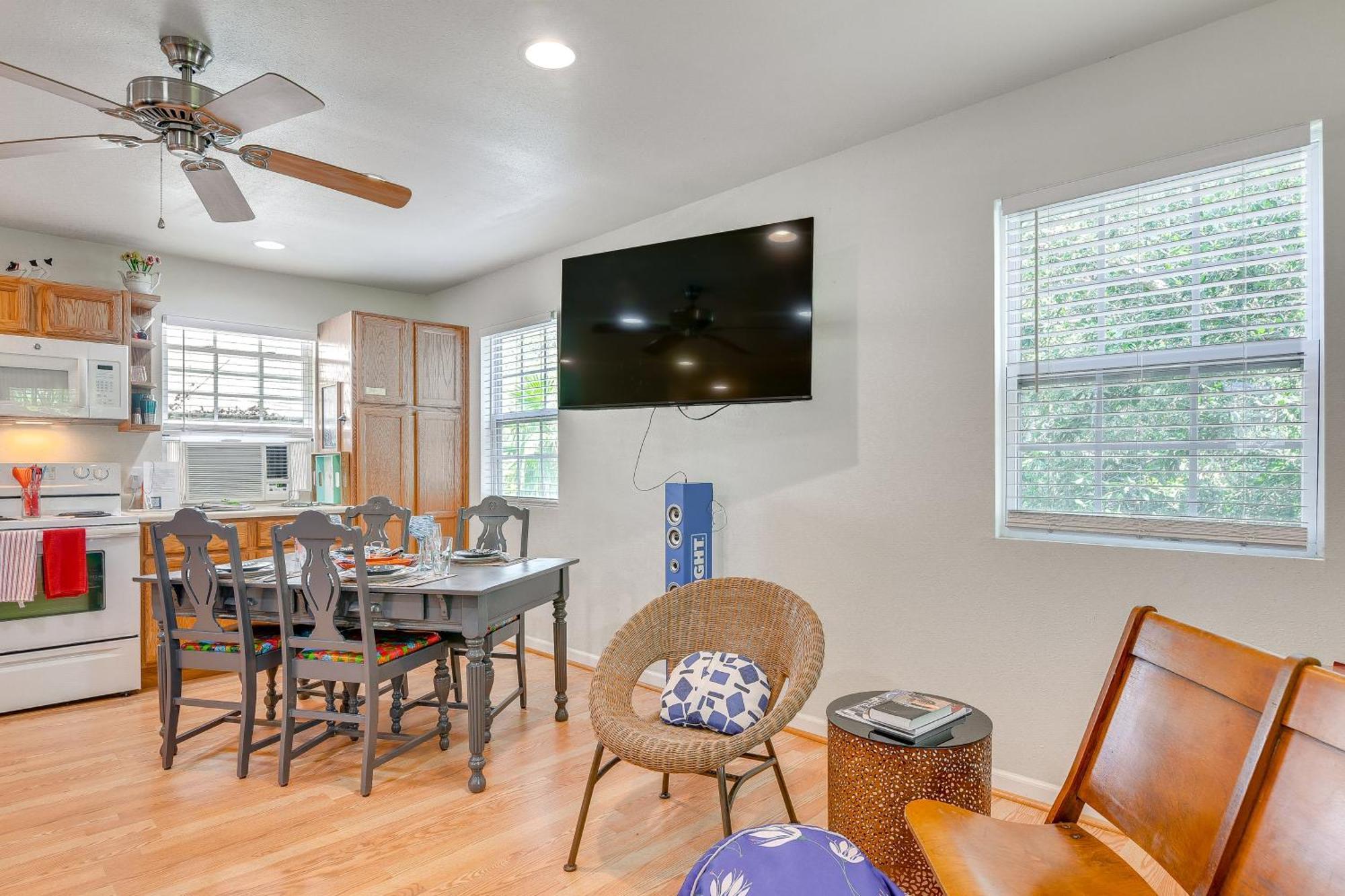 Cozy Galveston Apartment With Private Beach Pass! ภายนอก รูปภาพ